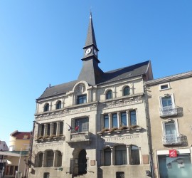 craponne-hotel-de-ville-2