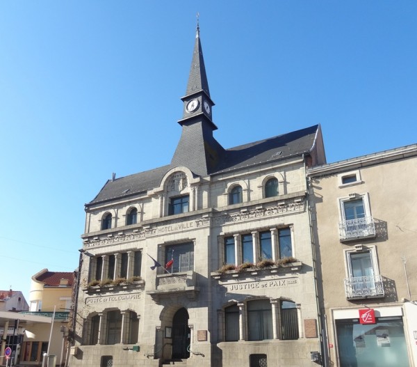 craponne-hotel-de-ville-2
