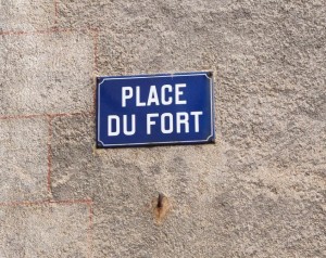 Craponne plaque de la place du For en centre bourg