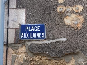 Une visite commentée est organisée le 23 octobre à 14h30 depuis la place aux Laines.