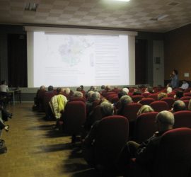 Centrebourg-reunionpublique1-fonddesalle-doc