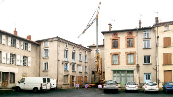 La place Neuve de Craponne-sur-Arzon